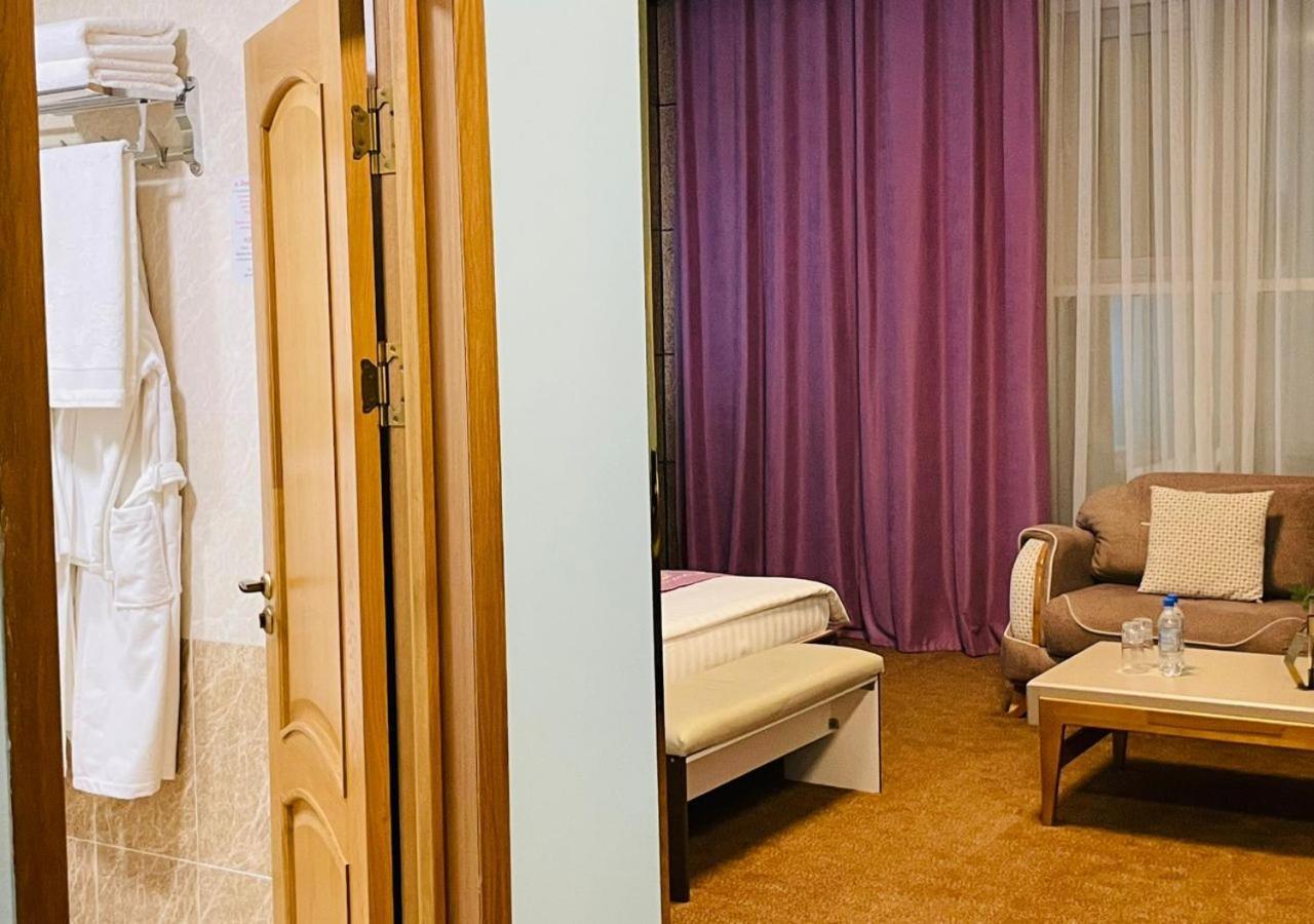 Hotel Shumon Dushanbe Exterior photo